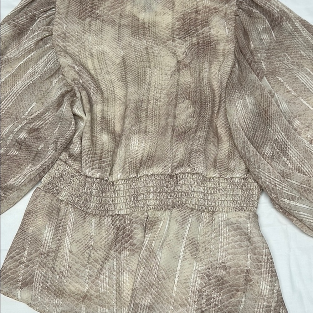 Express Top - Picture 5 of 5